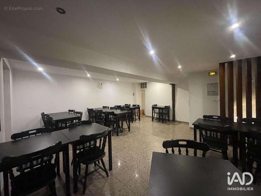 Photo 3 - Commerce à PRESLES