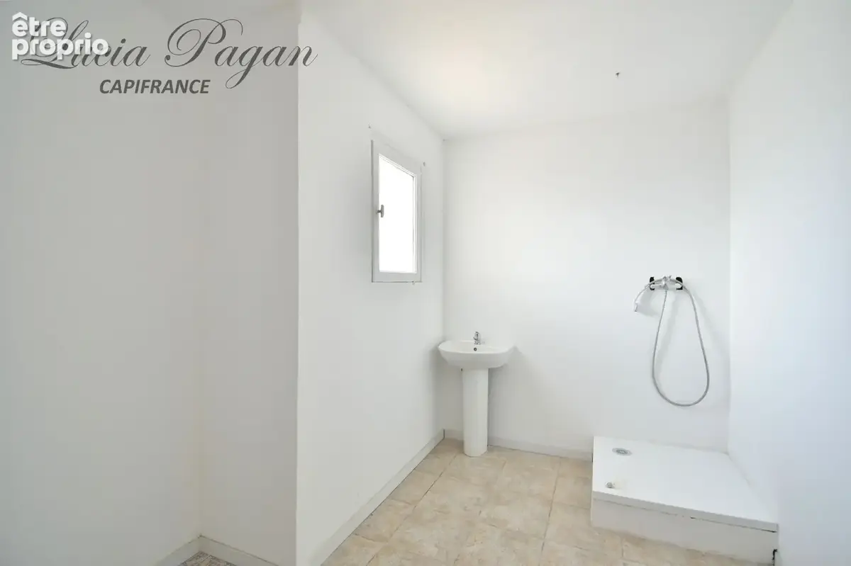 Maison de ville de caractère avec jardin et garage – Quartier La Crouzette, Béziers - photo 6