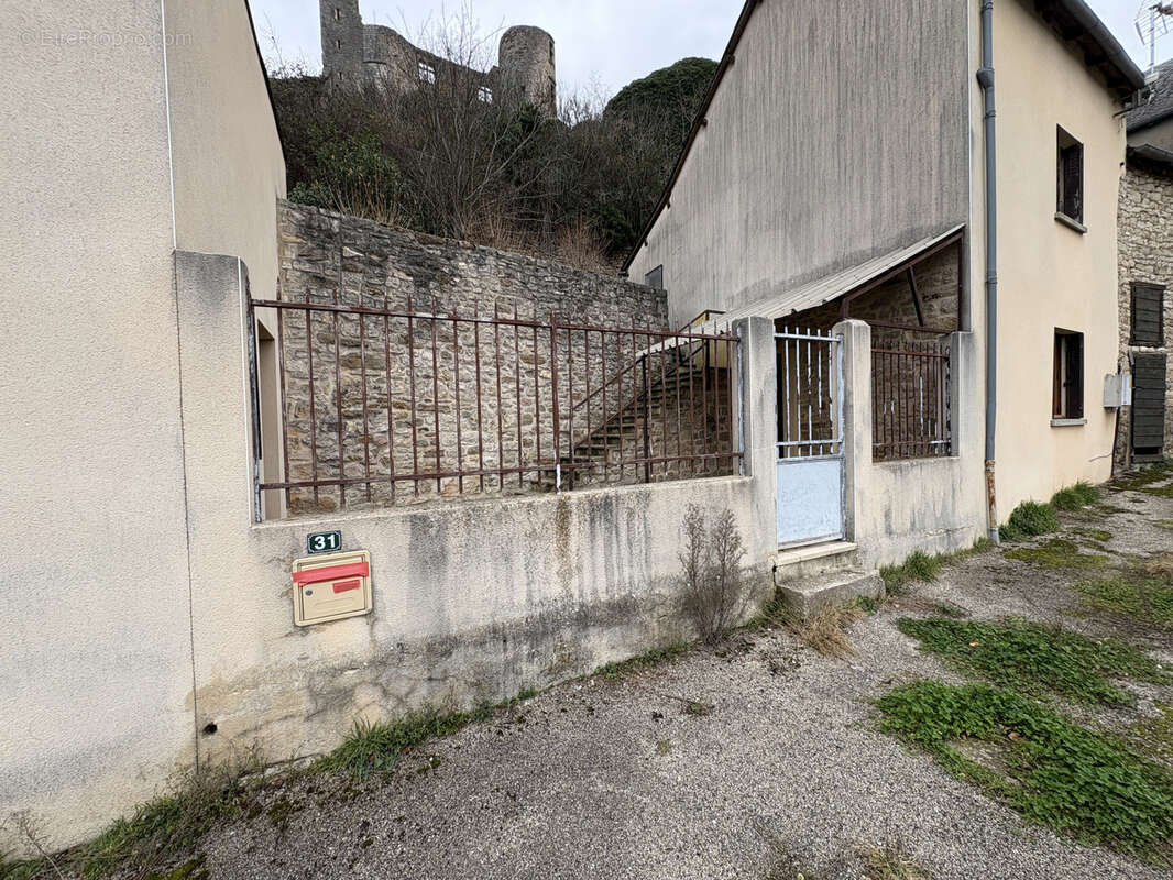 Maison à BERTHOLENE