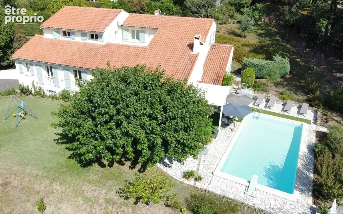 Photo Maison à Puygouzon au prix de 545 000€