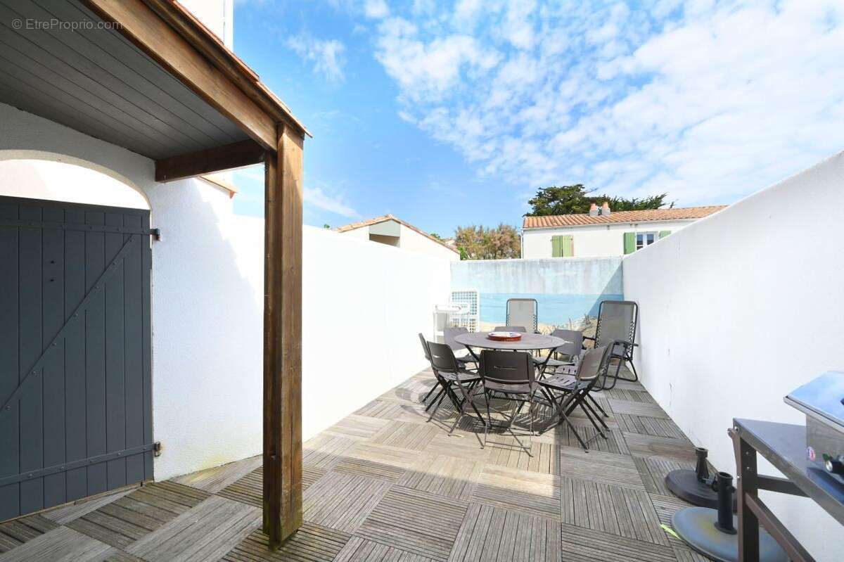 Maison à LA FLOTTE
