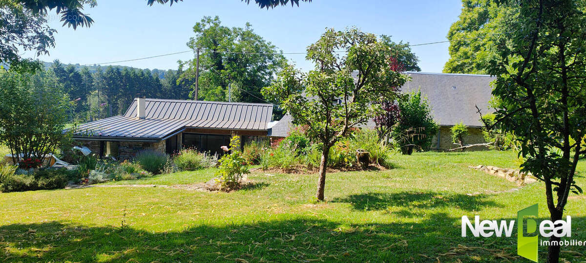 Maison à ARNAC-POMPADOUR