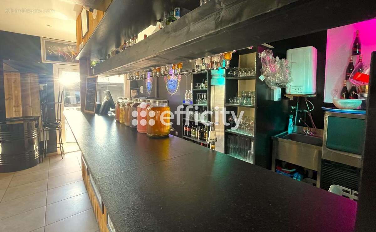 Commerce à ANDERNOS-LES-BAINS