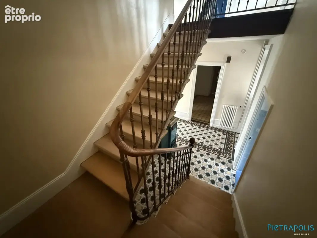 Maison 5 pièces 115 m² à vendre à Montmerle-Sur-Saone (01090) - photo 2