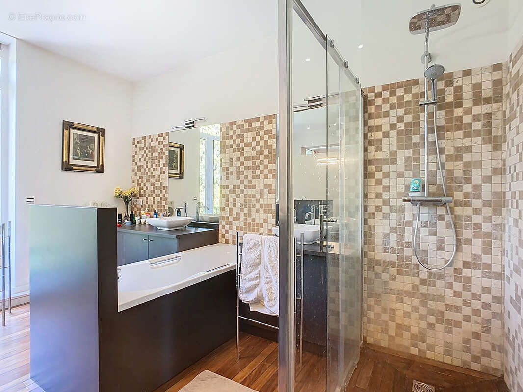 Maison à SAILLY-SUR-LA-LYS