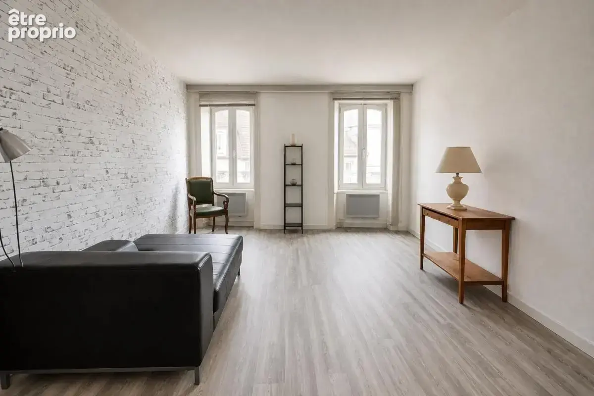 Appartement à LONS-LE-SAUNIER