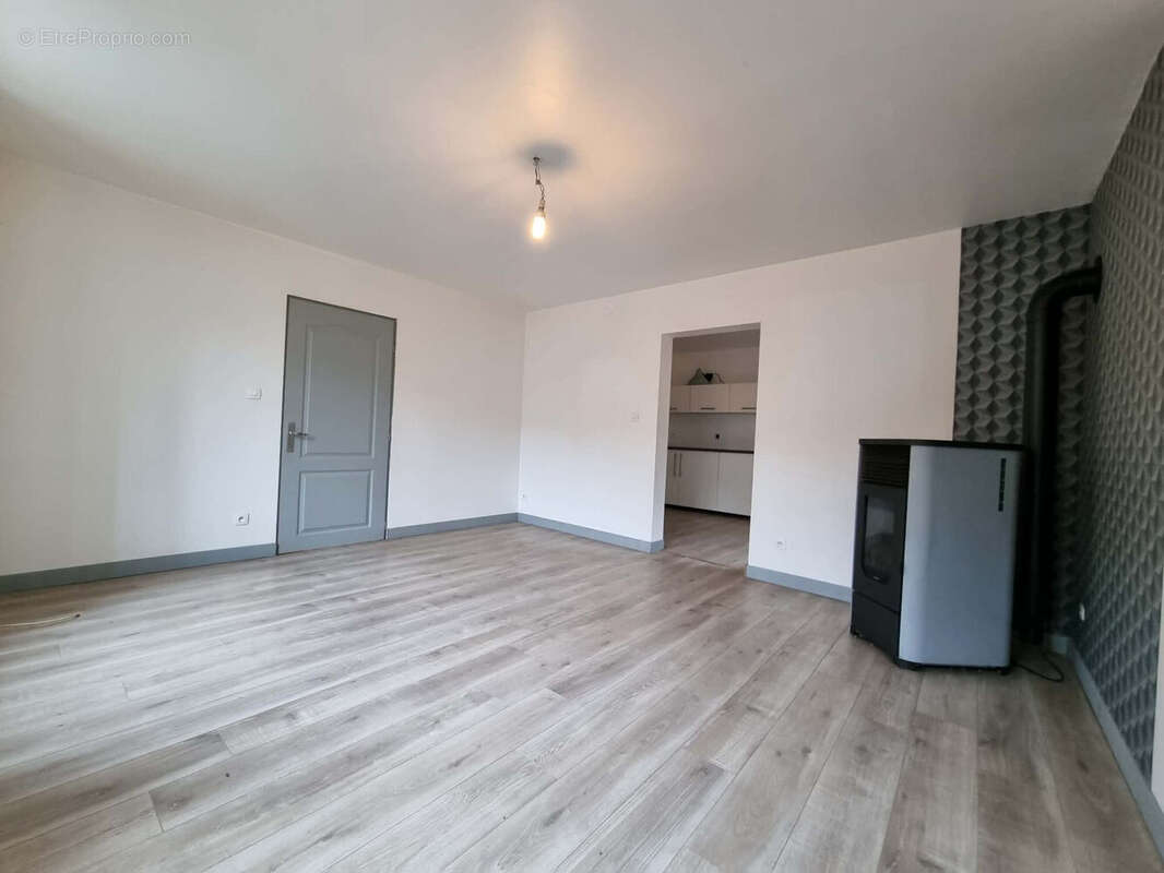 Maison à LUTZELBOURG