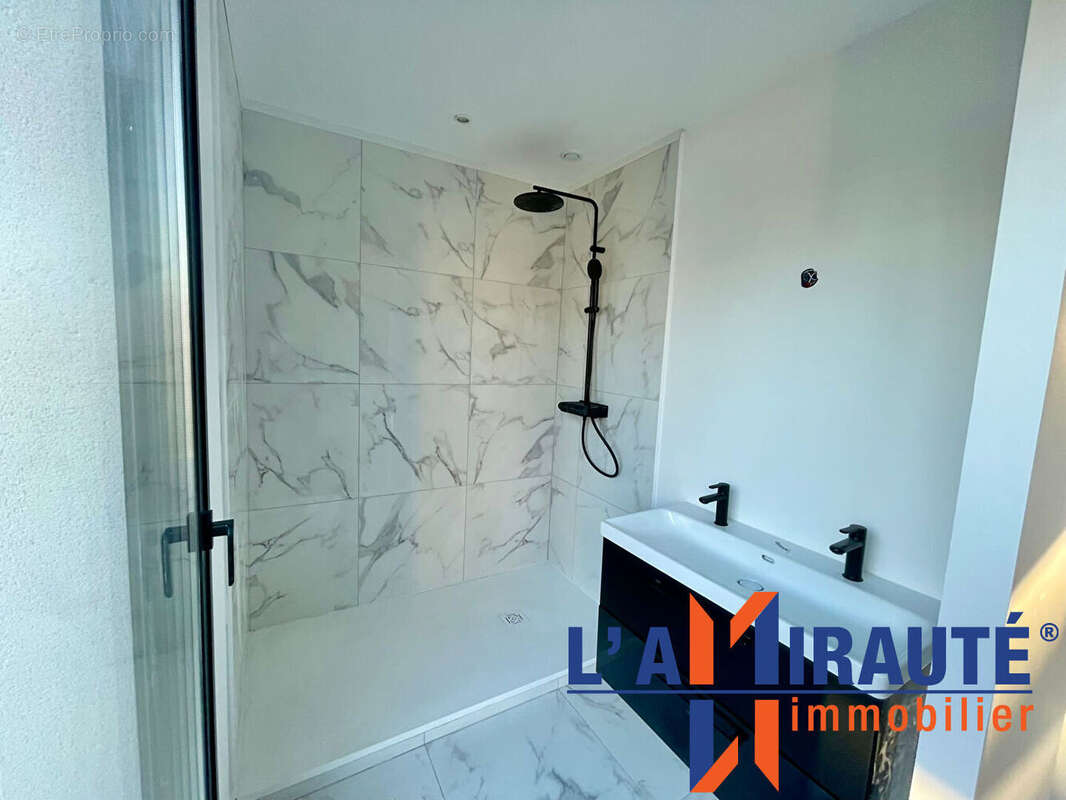 Maison à SARTROUVILLE