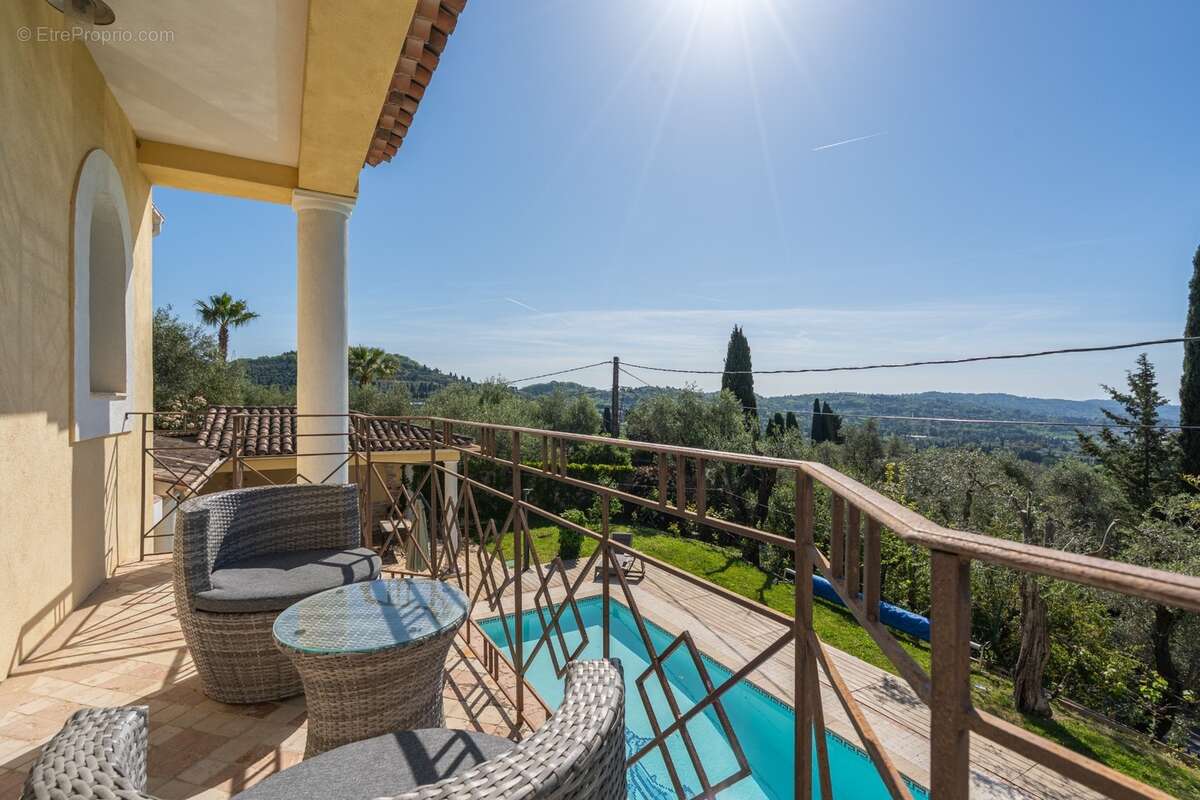 Villa contemporaine de prestige – Vue mer – Piscine chauffée & jacuzzi – Saint-Jean Grasse - photo 14