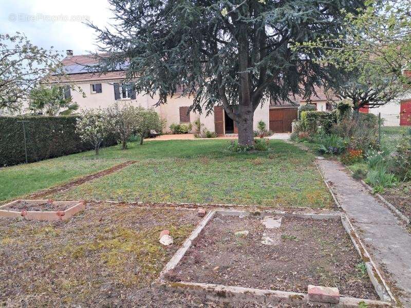 Maison à MARINES