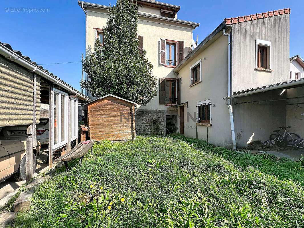 Appartement à VILLENEUVE-SAINT-GEORGES
