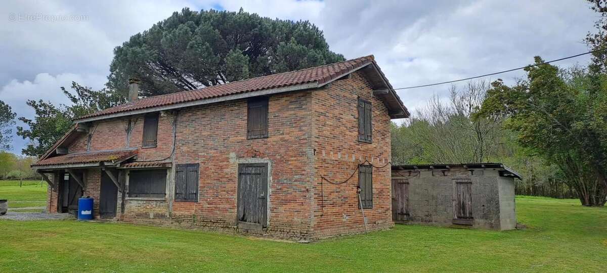 Maison à VILLENAVE