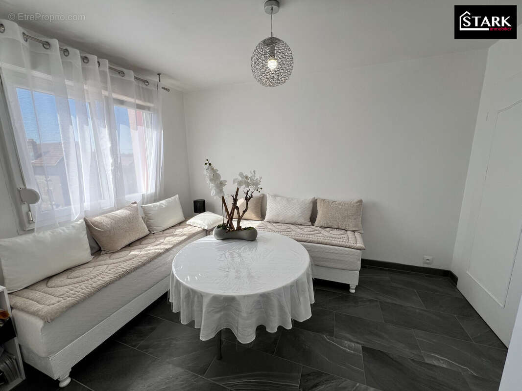 Appartement 70 m² à Lure  - photo 2