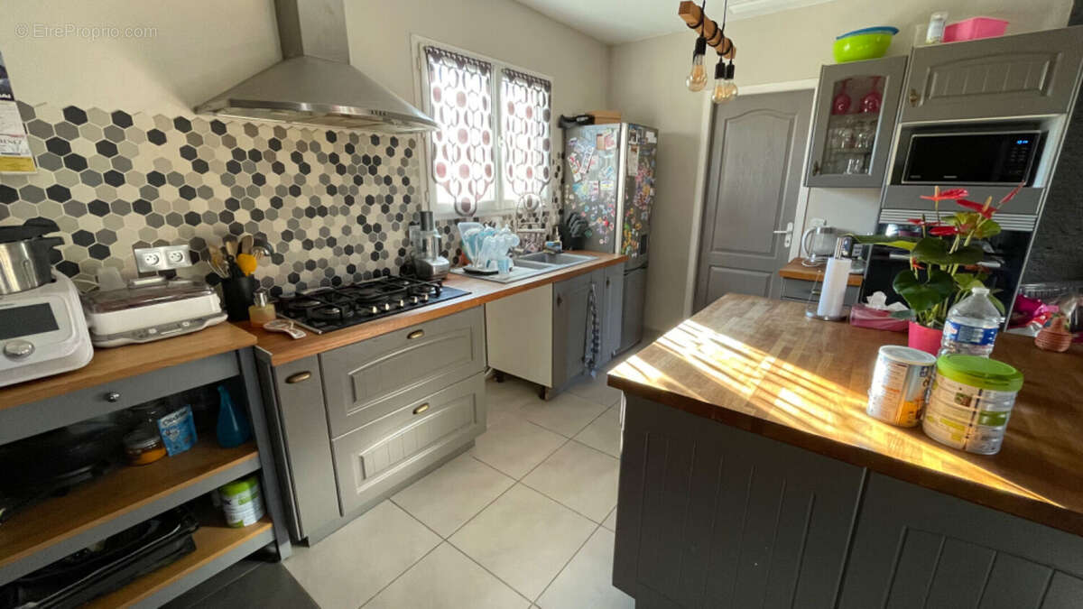 Maison à SAINT-BAUZILLE-DE-PUTOIS