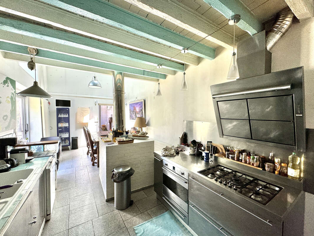 Appartement à CHARENTON-LE-PONT