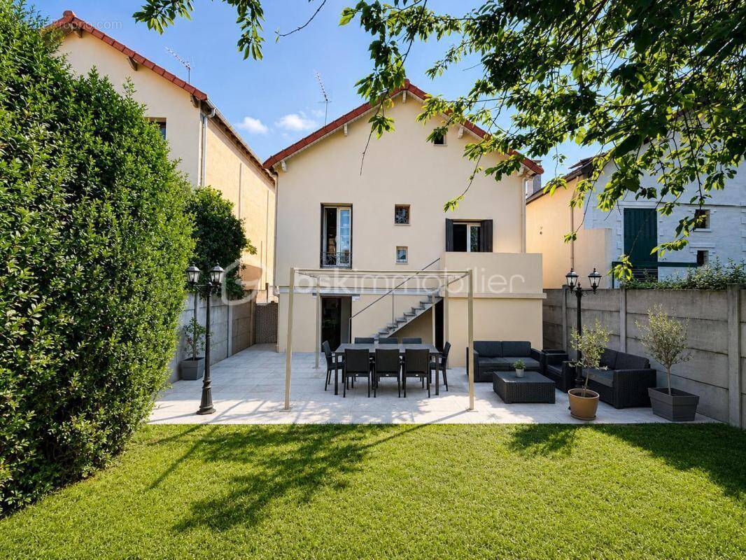 Maison à AULNAY-SOUS-BOIS