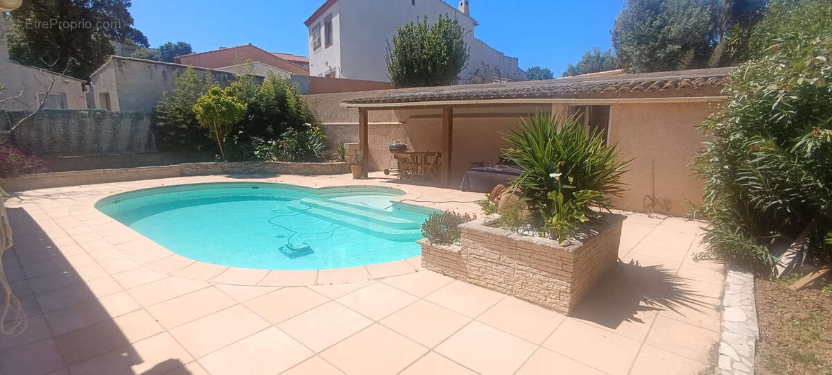 Villa indépendante F6 Piscine à 10 min à pied du port de Sanary sur mer - photo 11