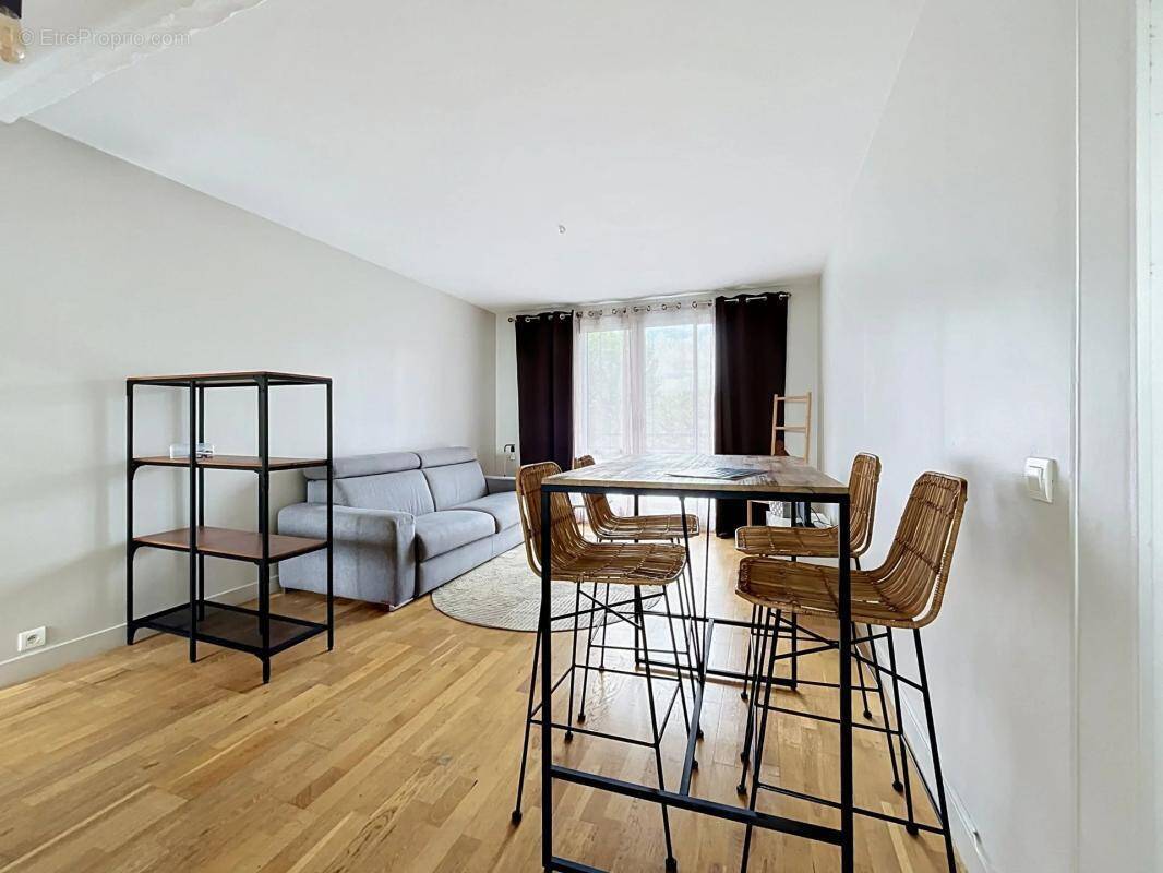 Appartement à BOIS-D'ARCY