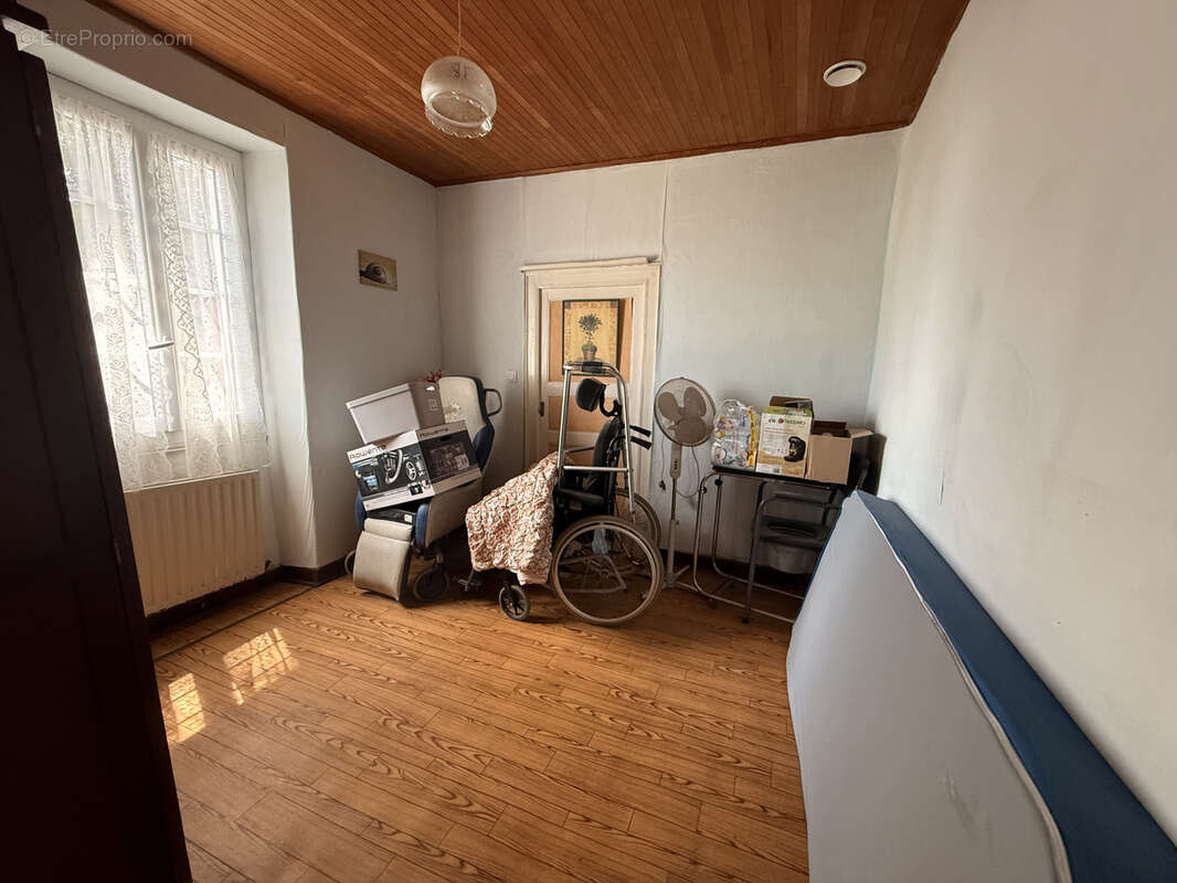 Maison à VERGT-DE-BIRON