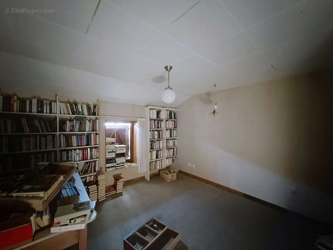 Maison à THIRAUCOURT