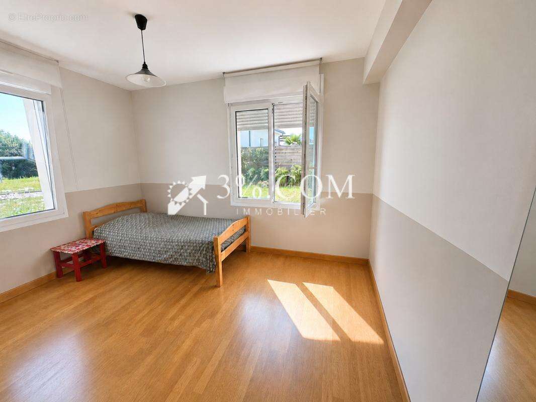 Maison individuel - 6 chambres - terrain 1100 m2 - photo 4
