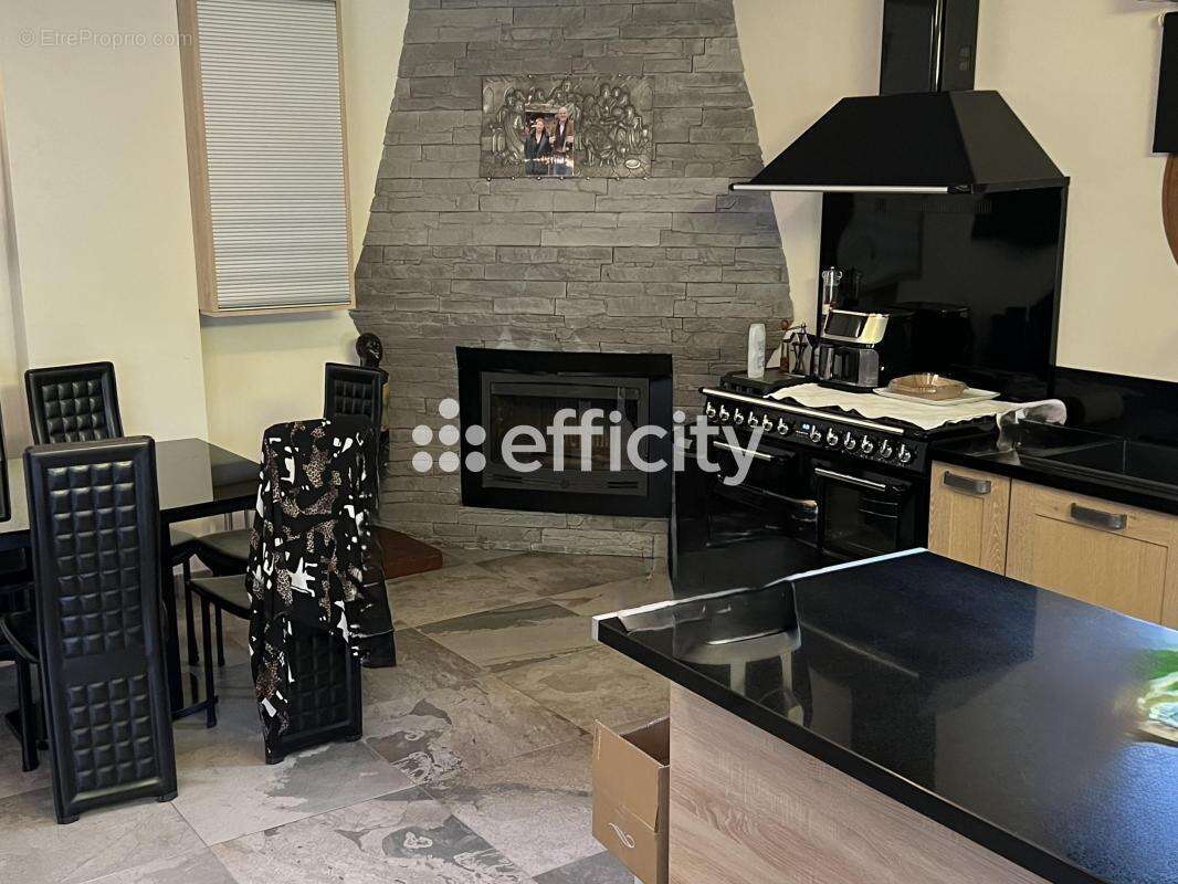 Maison à JUVISY-SUR-ORGE