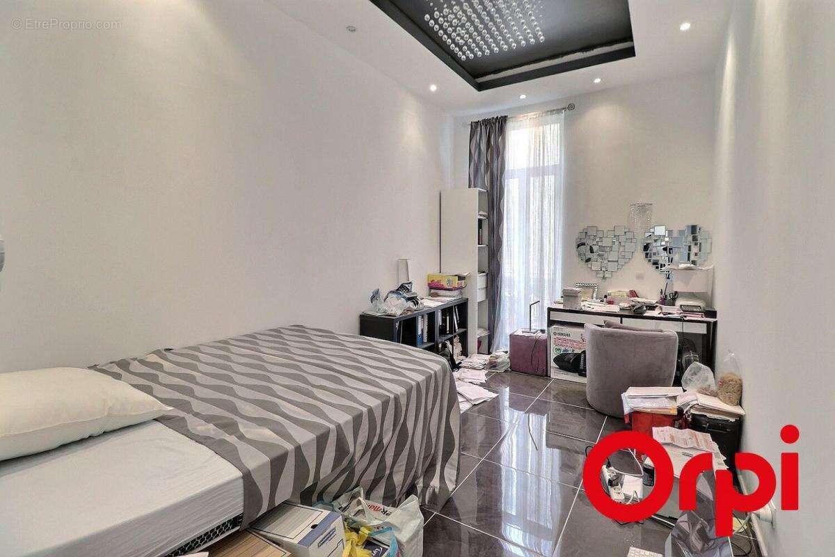 Appartement à MARSEILLE-7E