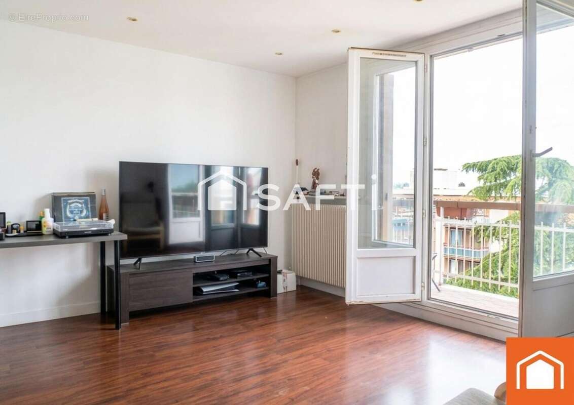 Appartement 47 m² à Creteil  - photo 2