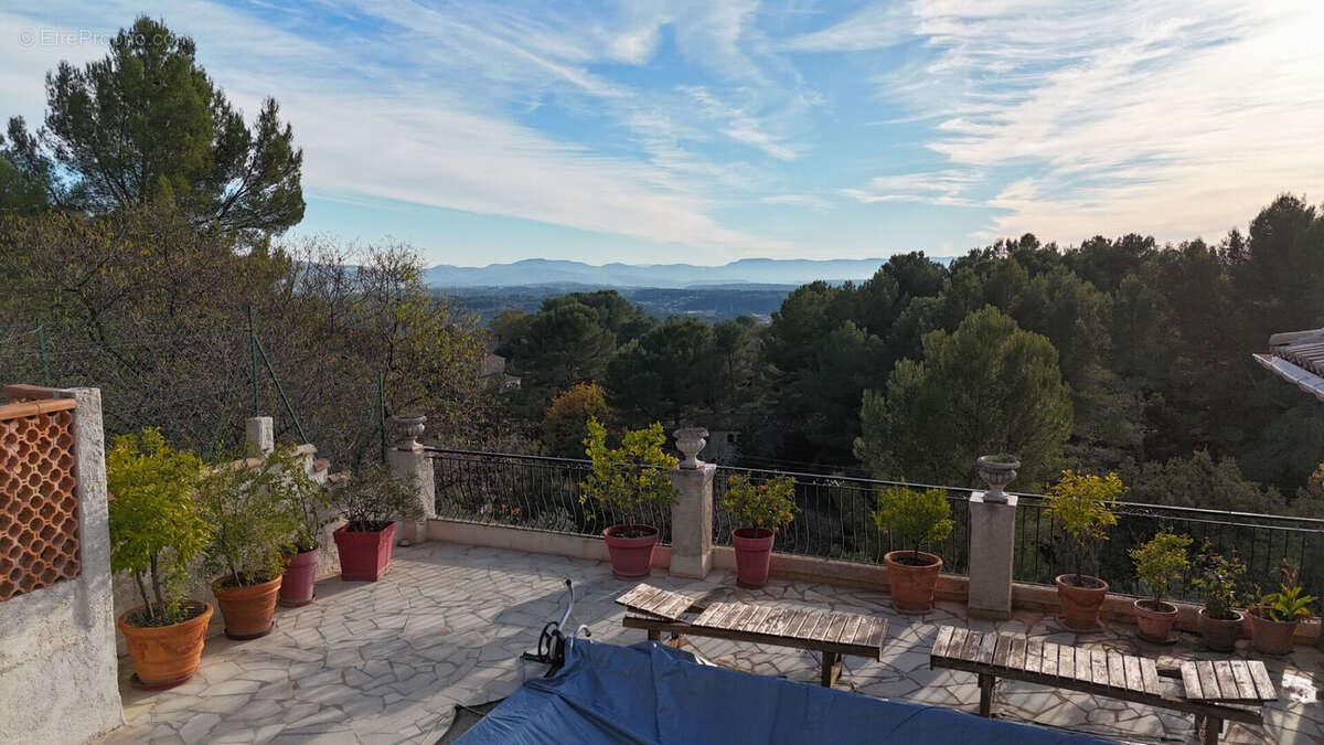 Maison à DRAGUIGNAN