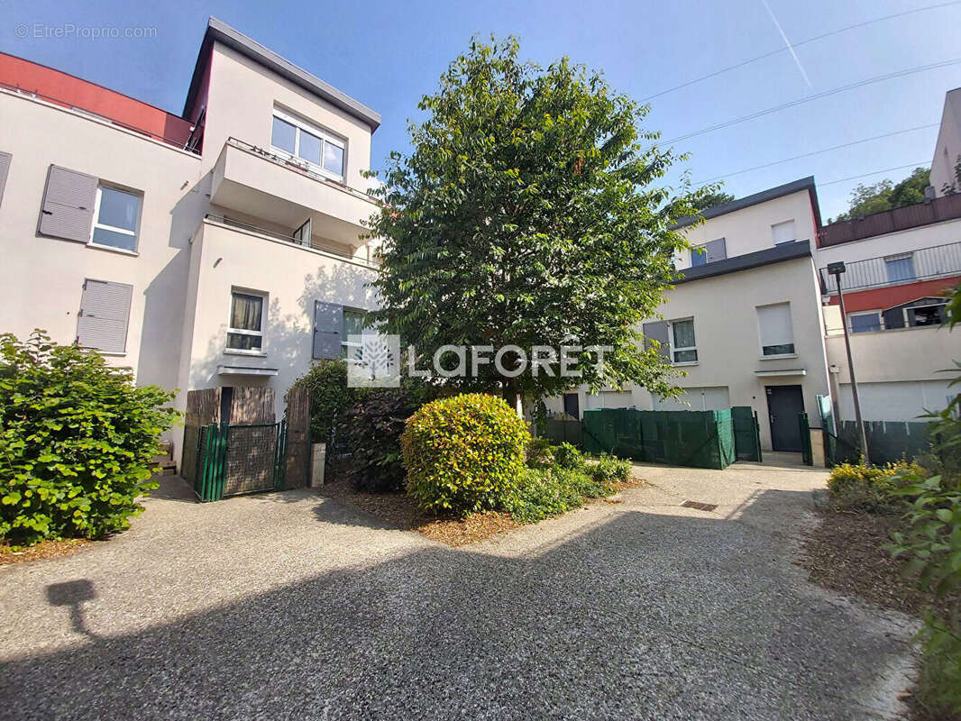 Appartement à VILLEMOMBLE