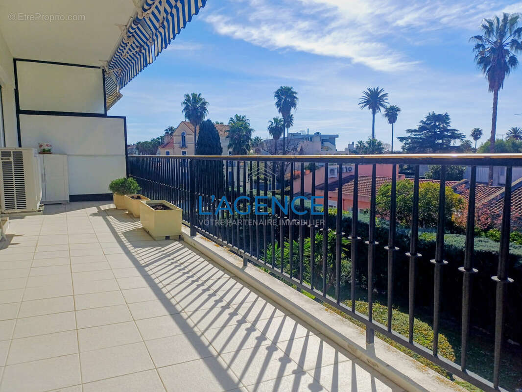 Appartement à HYERES