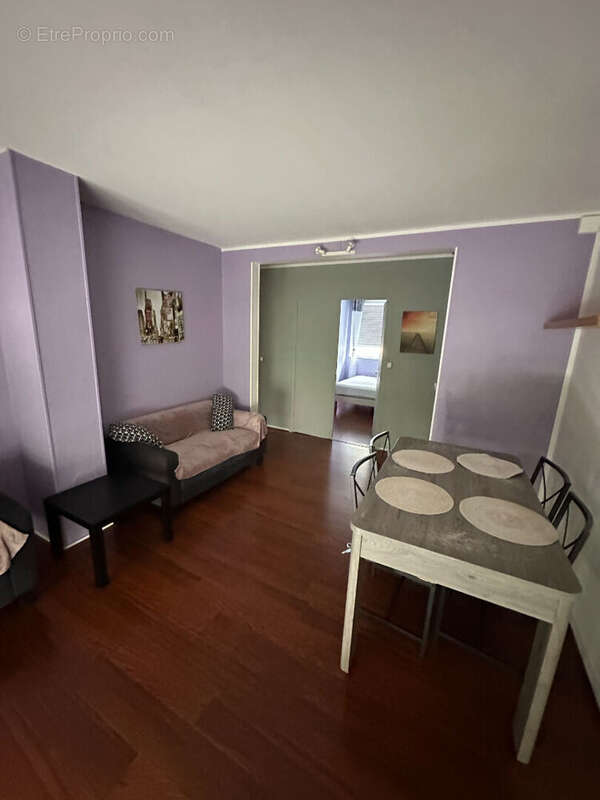 Appartement à MONT-SAINT-AIGNAN