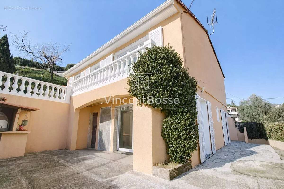 Maison à CONTES