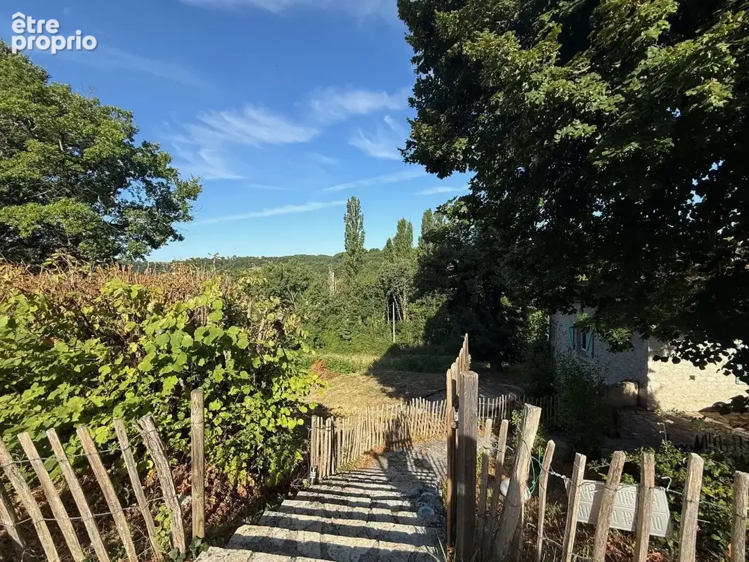 Dans la campagne de Lauzerte - Belle maison en pierre composée de deux logements, idéale pour investissement locatif ou projet m - photo 8