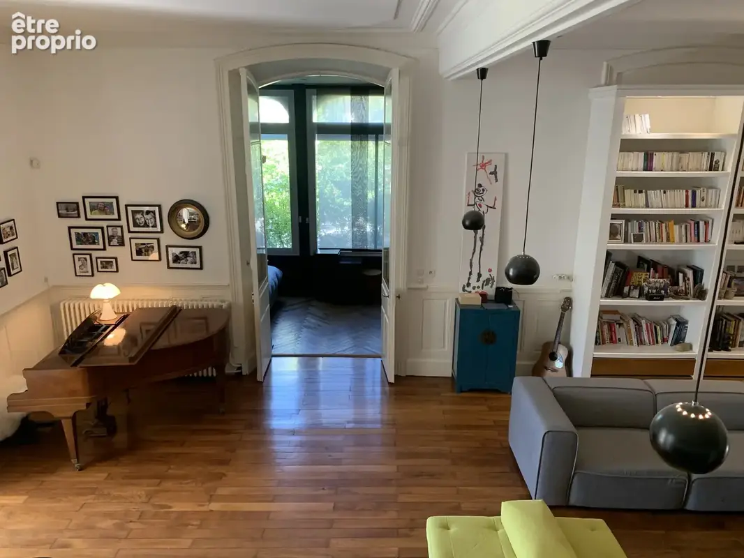 CHALLES LES EAUX Esprit Loft de 130 m2 et prestige historique dans un Château du XVI ème - photo 4