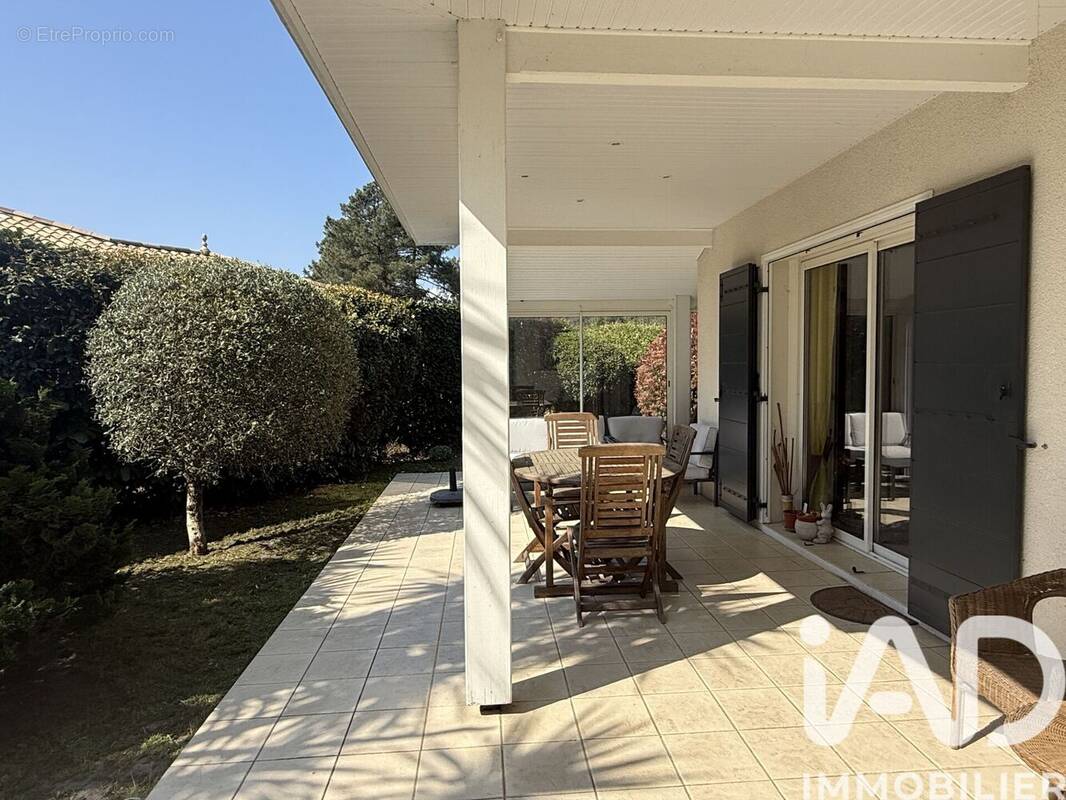 Photo 1 - Maison à LANTON