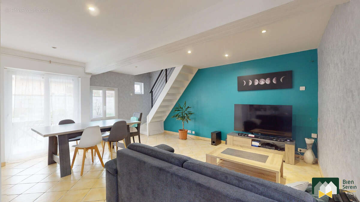 Maison à MAINVILLIERS