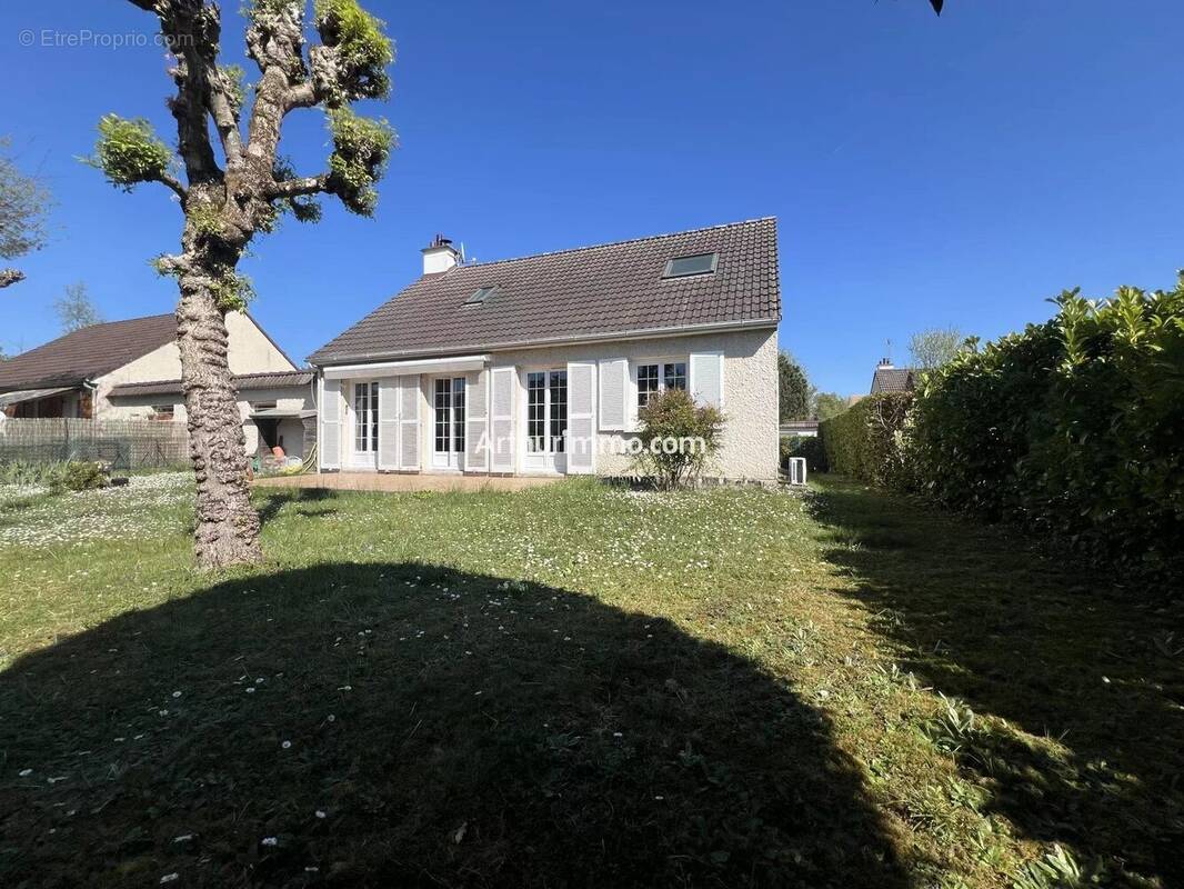 Maison à SUCY-EN-BRIE