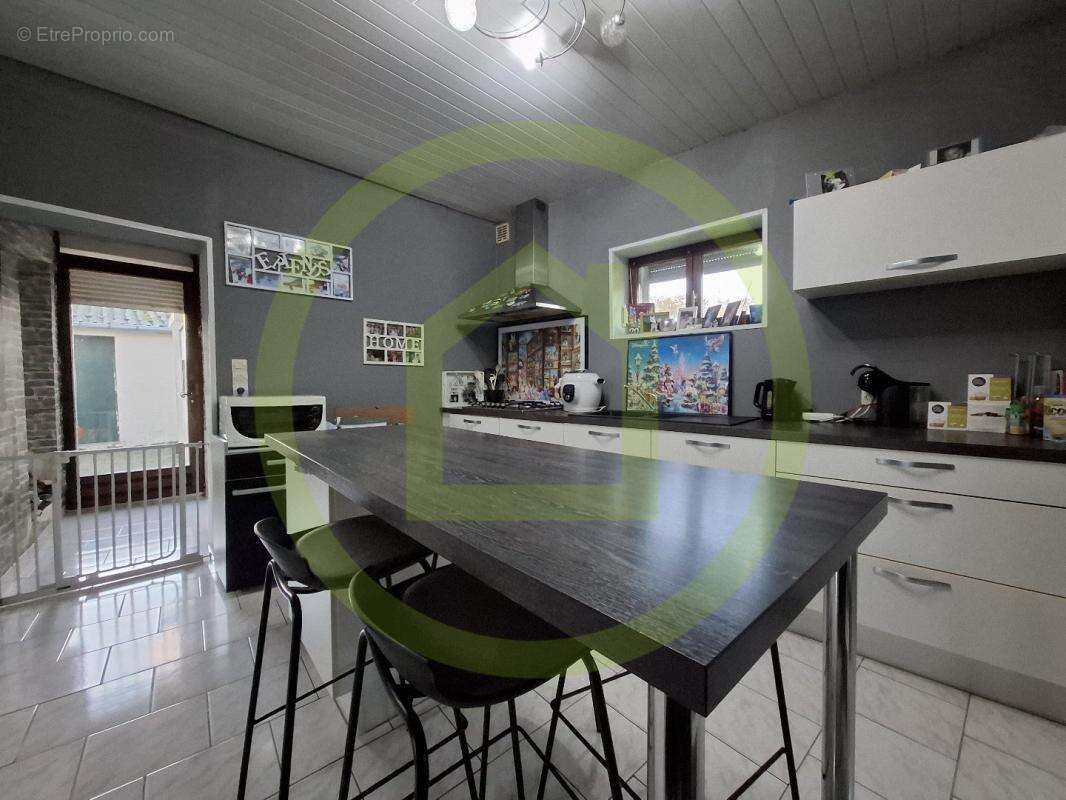 Maison à FERRIERE-LA-GRANDE