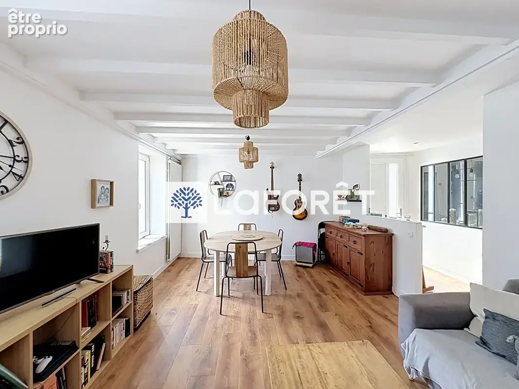 Appartement à MIRIBEL