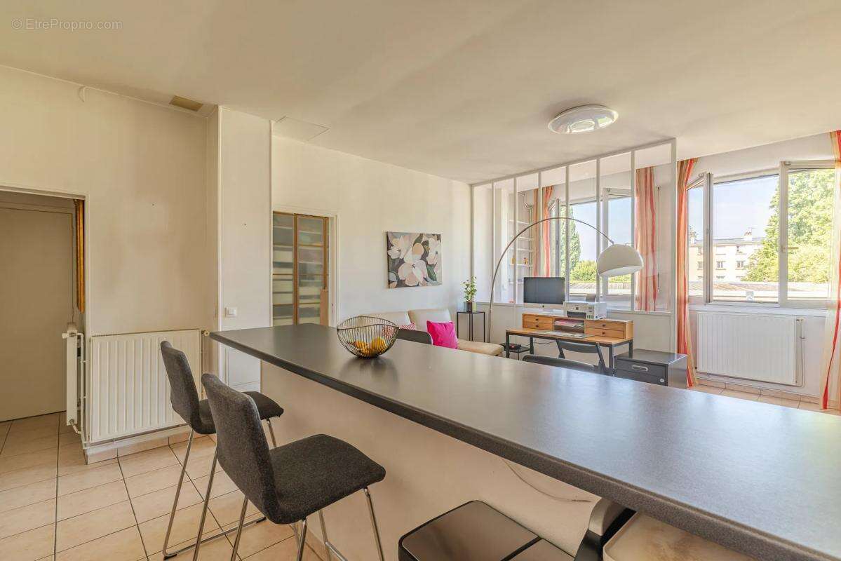 Appartement à CHAMPIGNY-SUR-MARNE