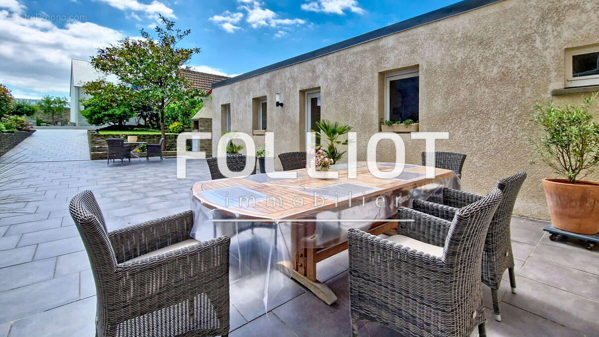 Maison 6 pièces avec vue mer à vendre à Bréhal - photo 2