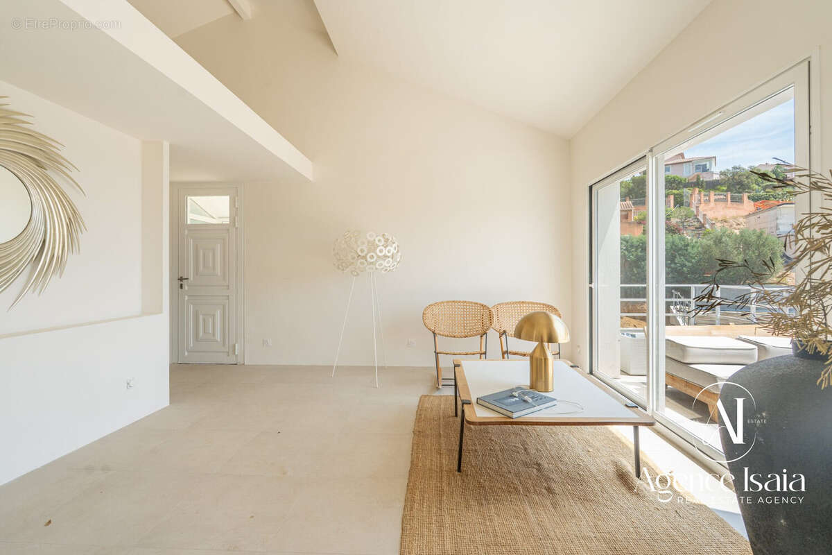 Appartement à LE LAVANDOU