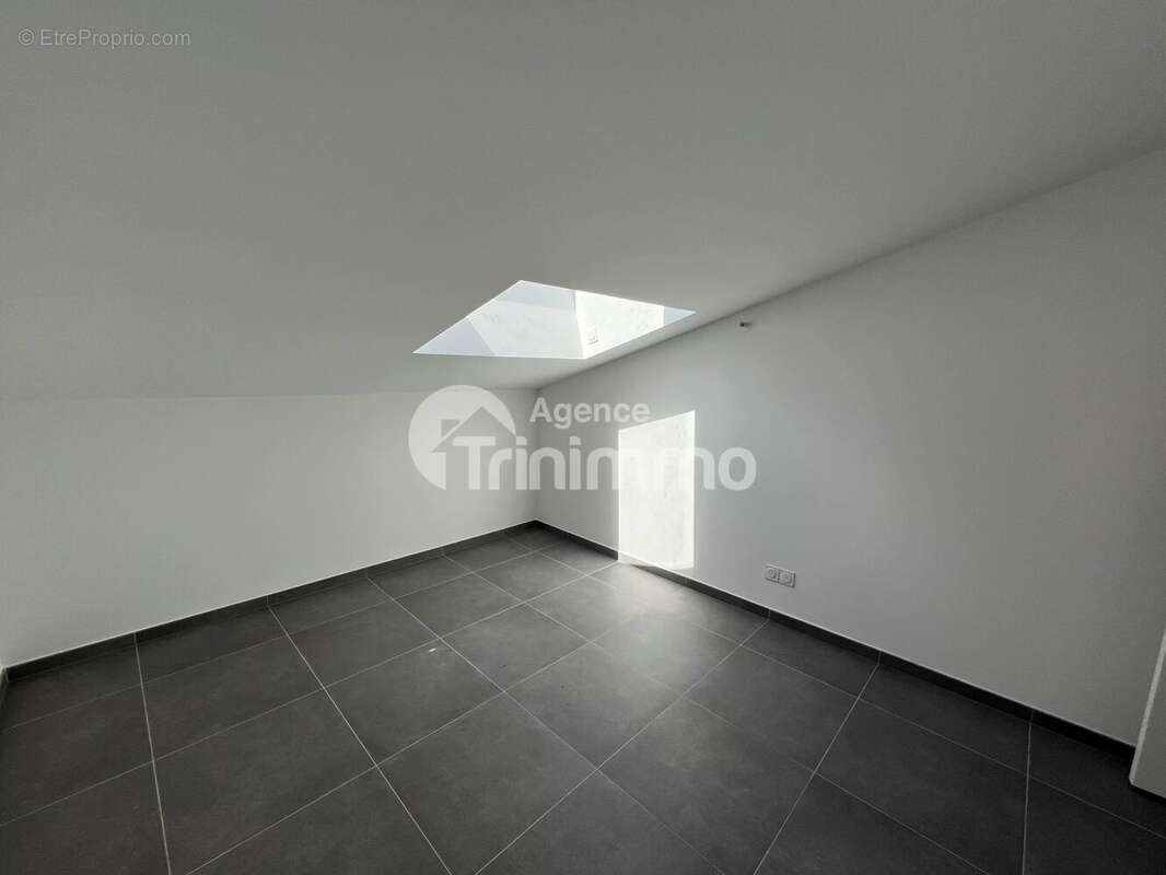 Appartement à SAINT-ANDRE-DE-LA-ROCHE