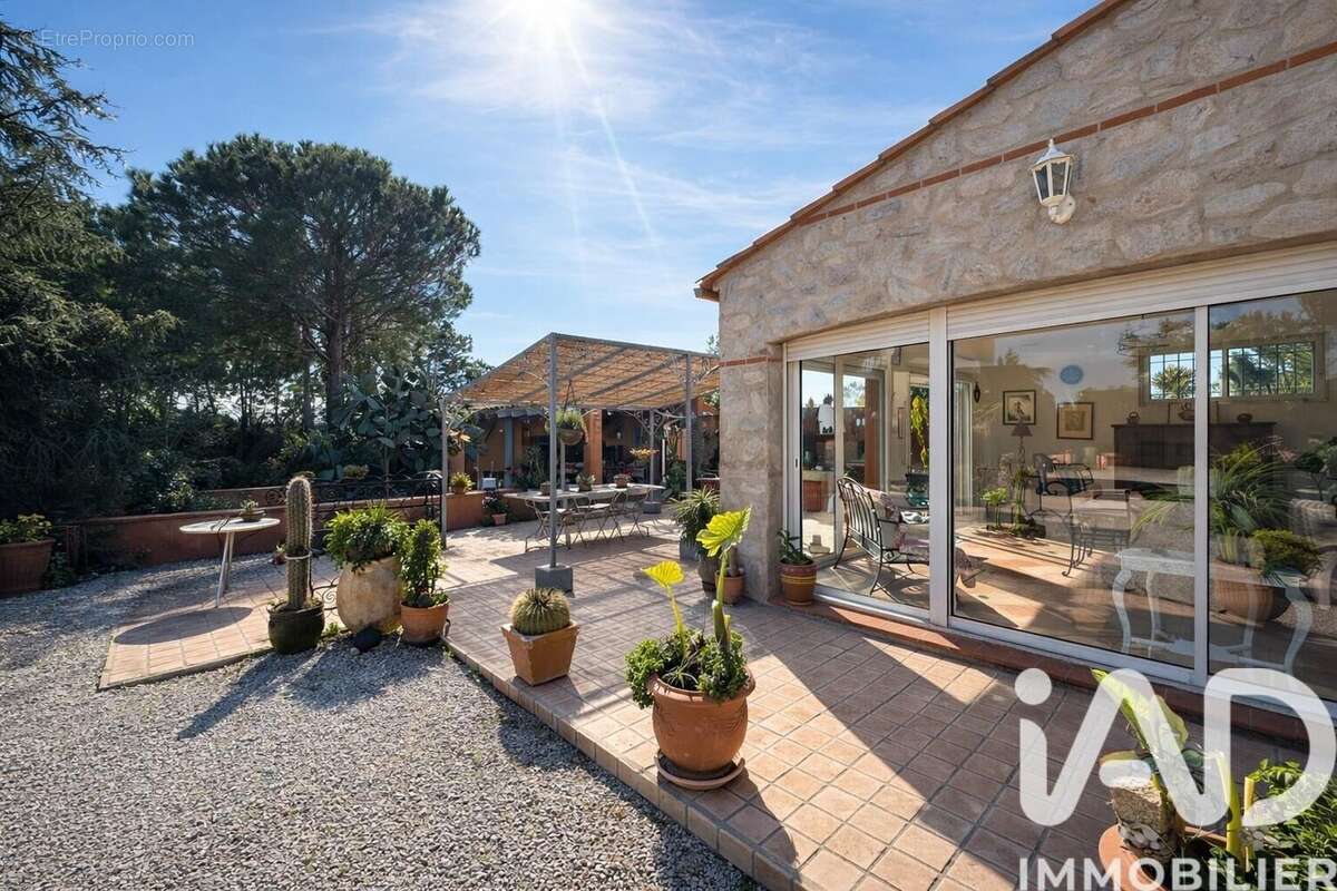 Photo 2 - Maison à PIA