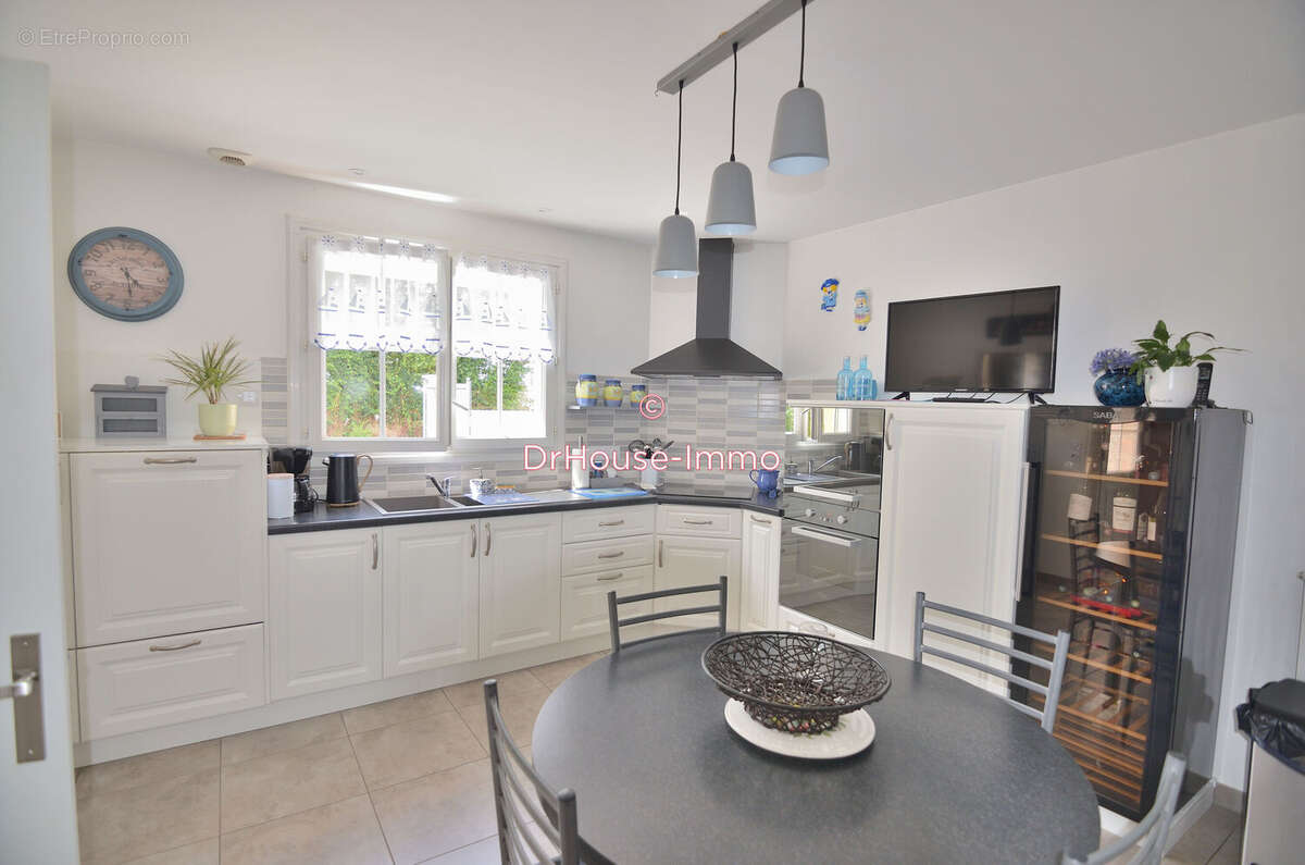 Maison 134 m² à Talmont-Saint-Hilaire  - photo 11