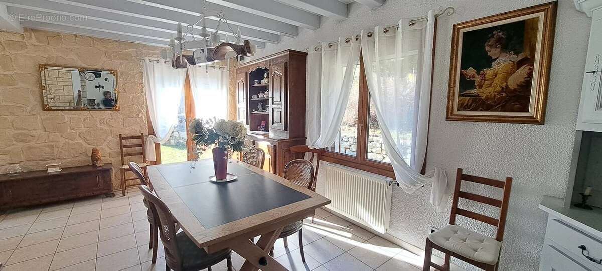 Maison à JARRIE