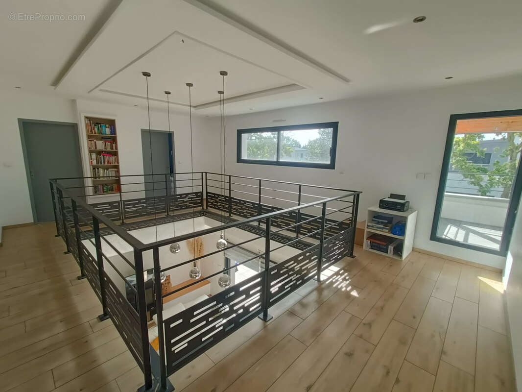 Maison à NOYAL-CHATILLON-SUR-SEICHE