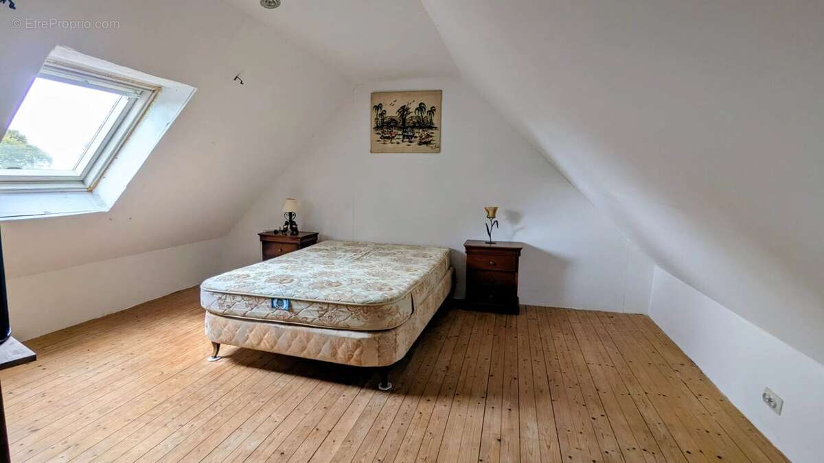 Maison à PLONEVEZ-PORZAY