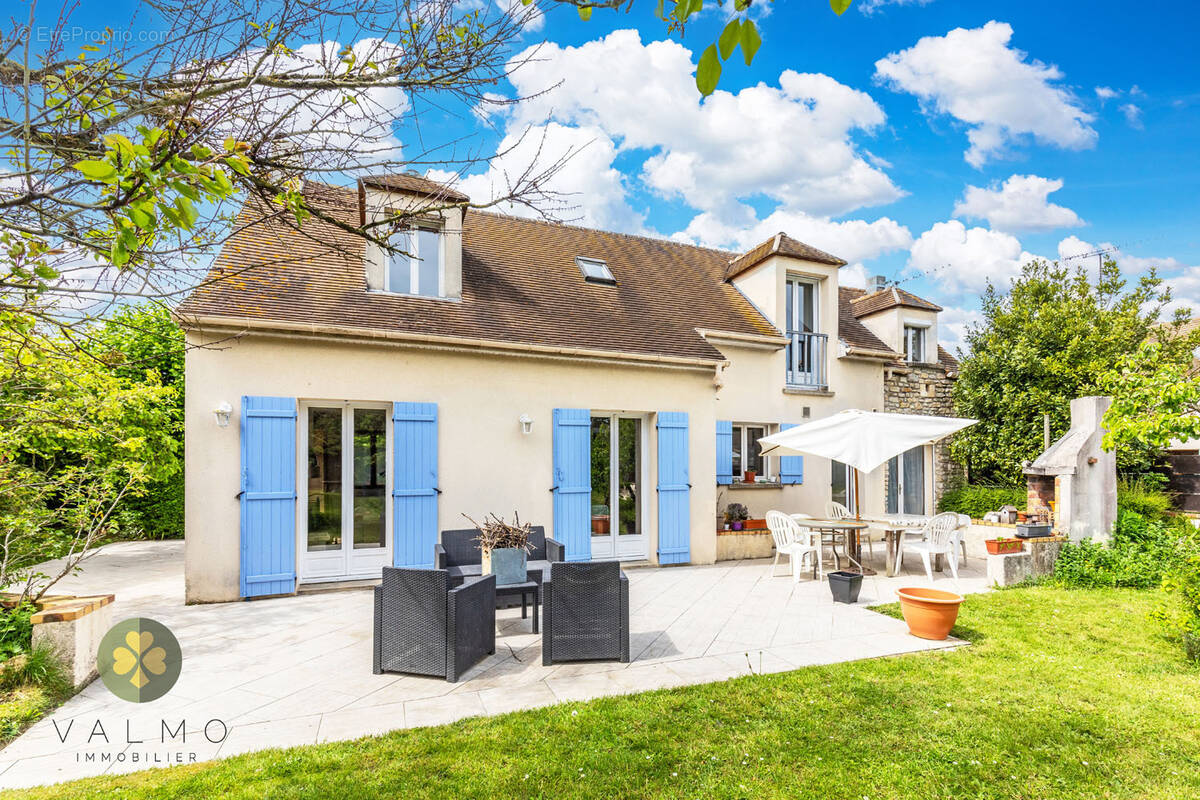 Maison à THOIRY